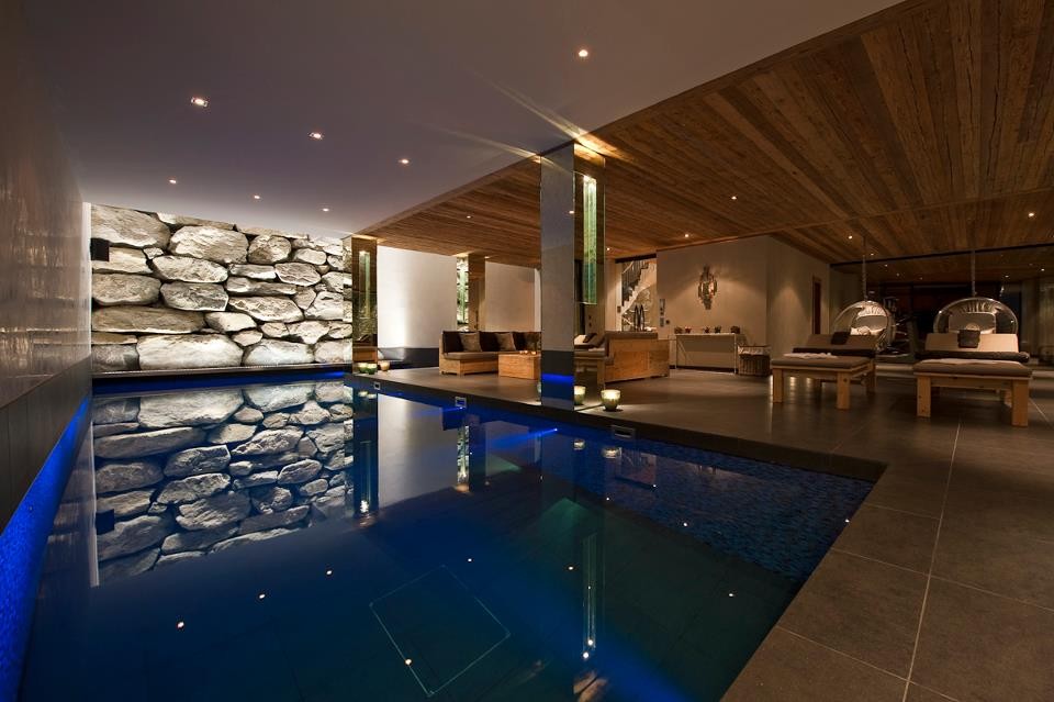 moving floor pool 1