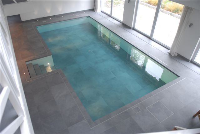 moving floor pool