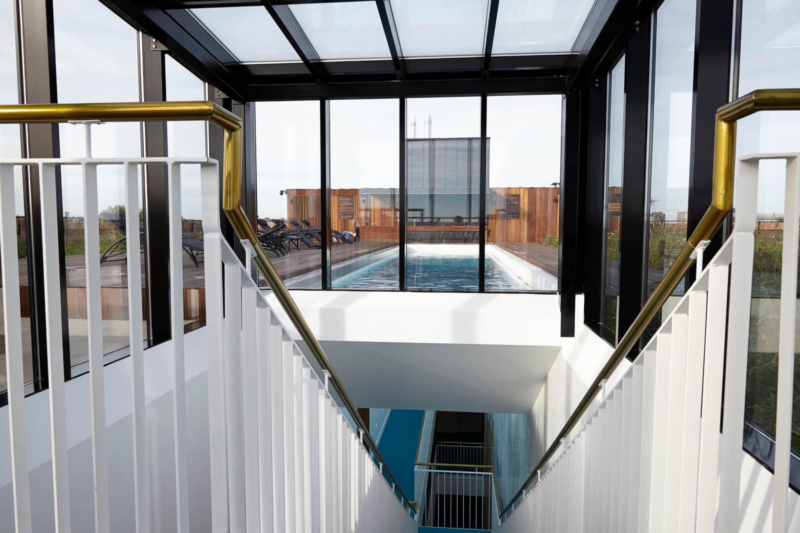 Rooftop Swimming Pool for Luxury apartments