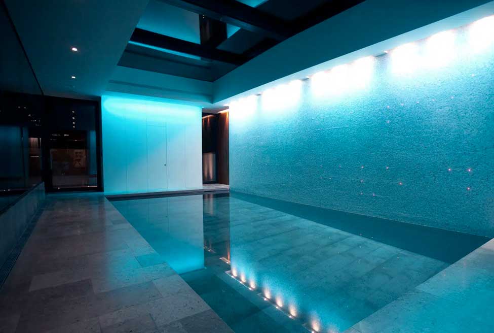Indoor moving swimming pool